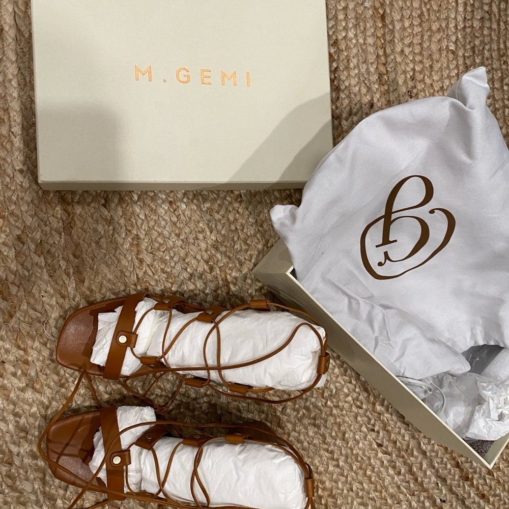 M.Gemi Strappy heels 38